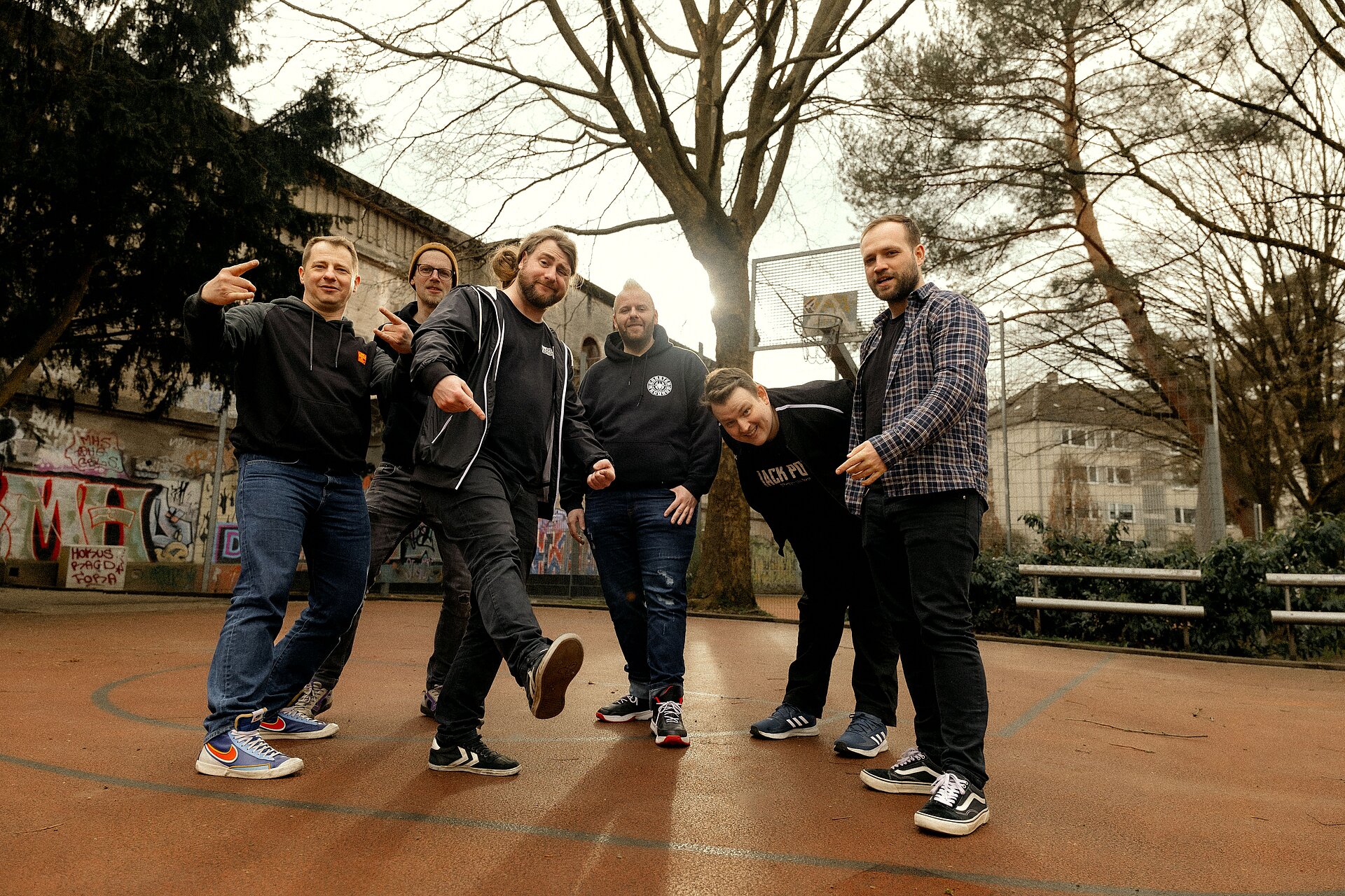 Photo: 100 Kilo Herz (Credit: NoCredit)